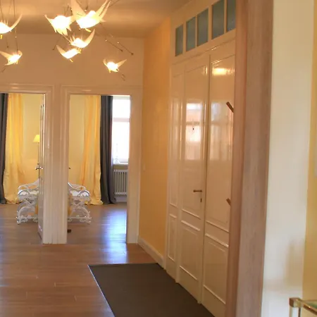 Luxus Loft - Luxurioes, Exklusiv, Traumhaft Schoen Mit Aufzug 林道